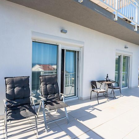 Magnificent Villa With Pool, Hot Tub, Sea View, Sauna Mimice Buitenkant foto